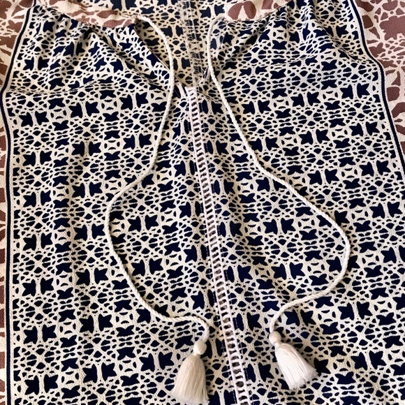 Lovestitch 3/4 sleeve tassel tie blouse - Picture 5 of 8